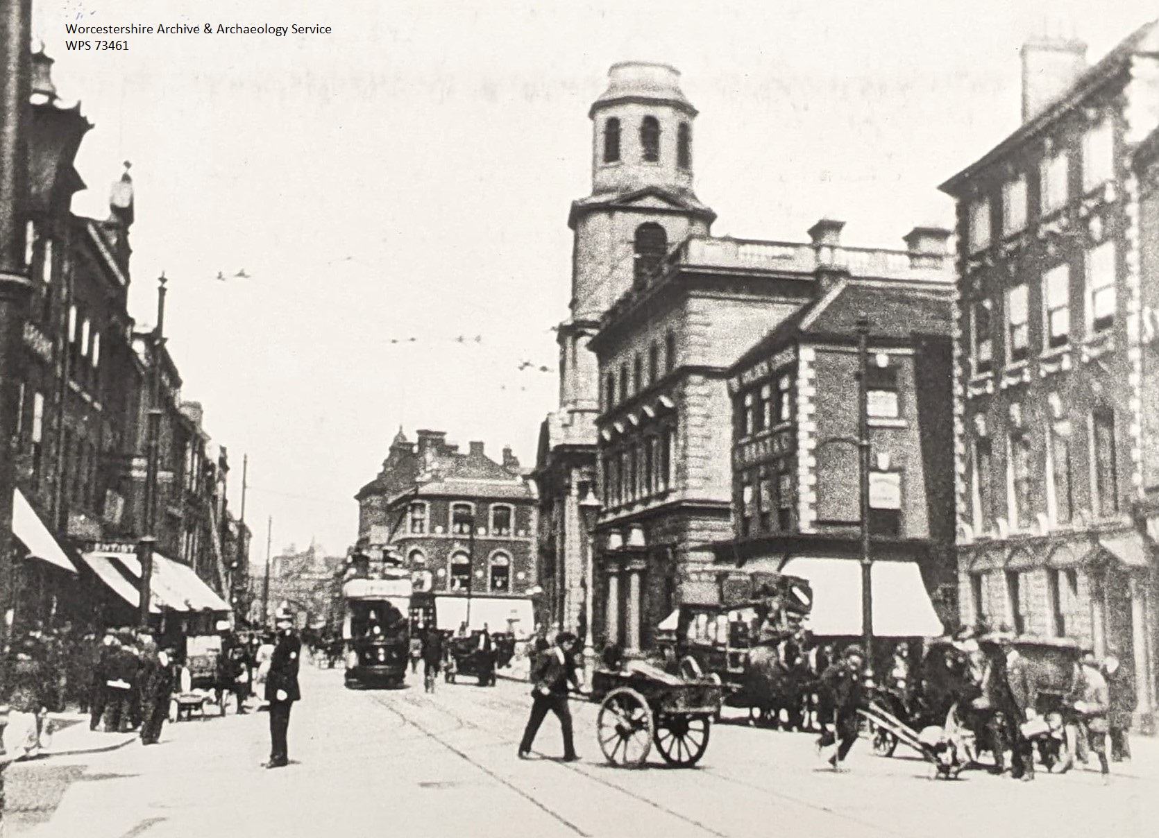 Horse Buses in Old Worcester - Worcestershire Archive 