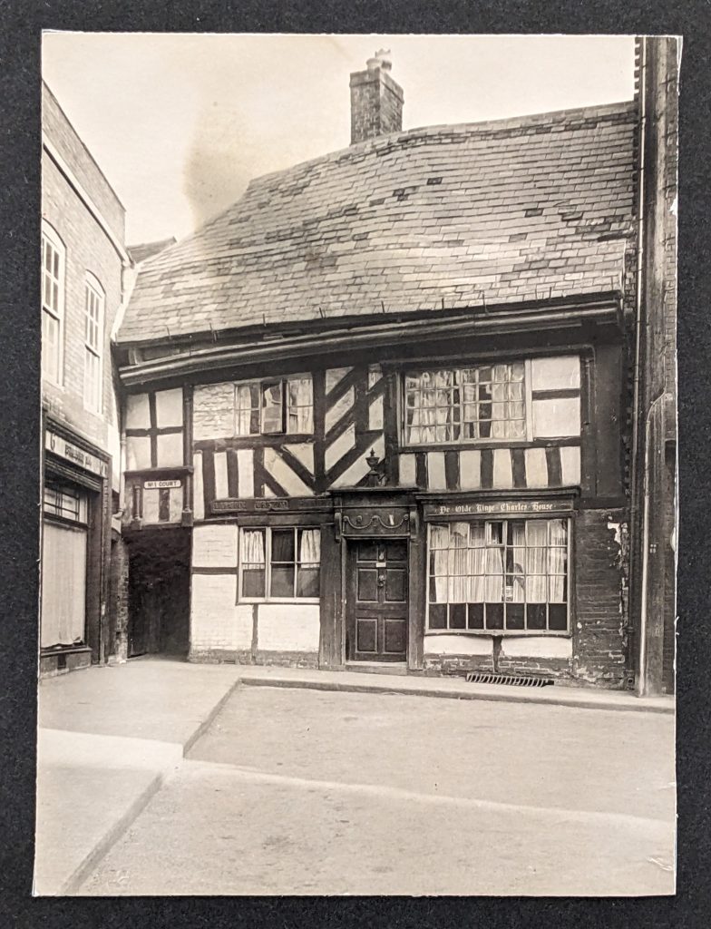 King Charles House. Cornmarket. 1951 Finding No: 899:156 1332 WPS 73373 © A.J. Woodley